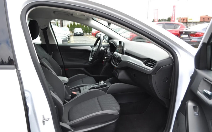 Ford Focus cena 75777 przebieg: 70000, rok produkcji 2019 z Ustrzyki Dolne małe 529